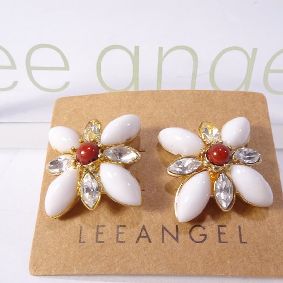 Lee Angel White Red Cabochon Bead Cystal Flower Stud Earrings NWT 78 - Picture 3 of 12